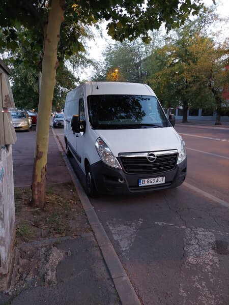 Opel Movano 105.000 km, la fel ca Renault Master - Nissan NV400